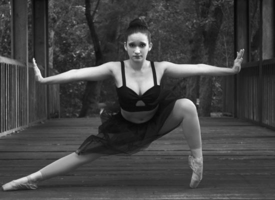 ballerina-826092_1920